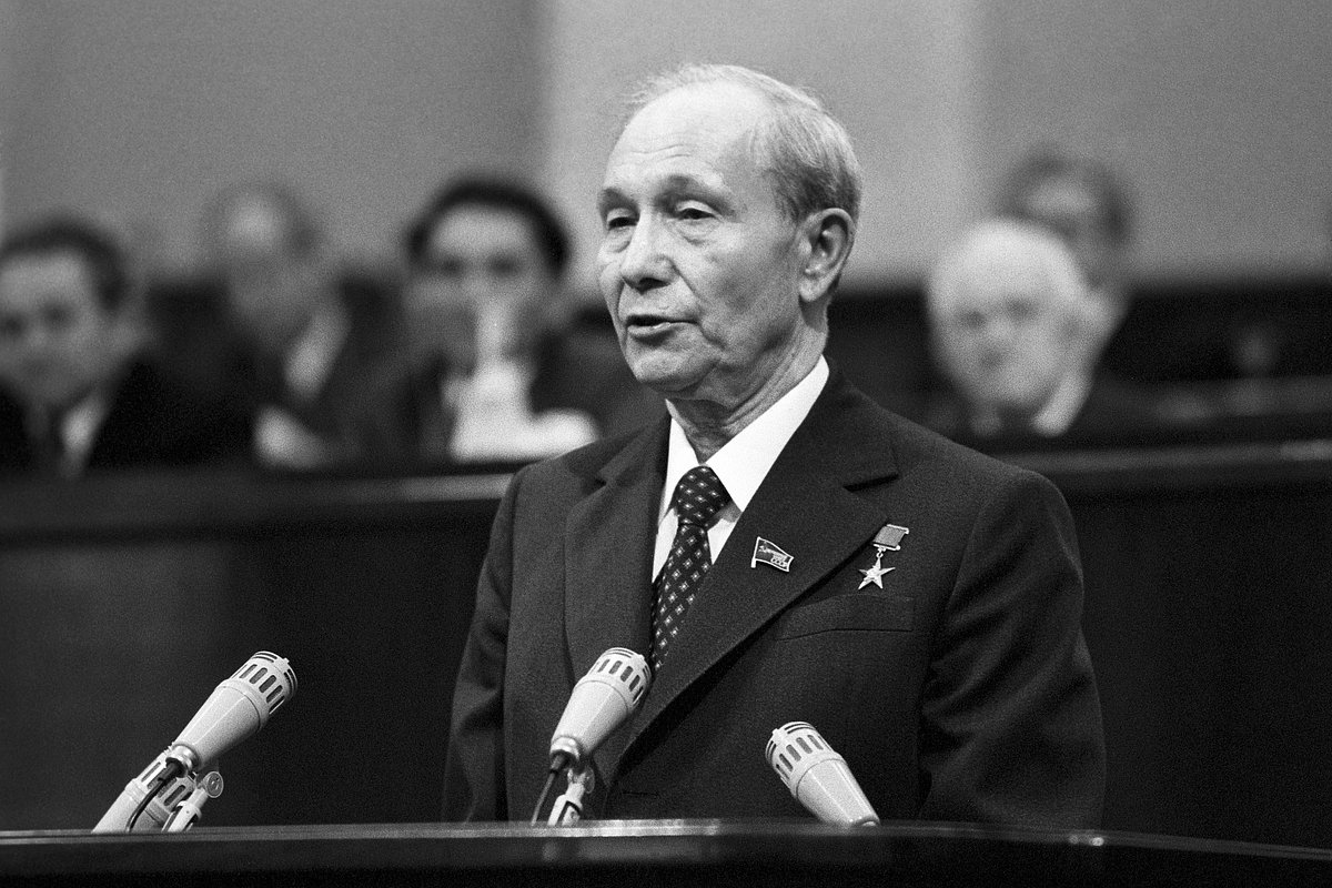 Первый заместитель Председателя Верховного Совета СССР Василий Кузнецов, 1977 год