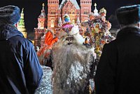 Нападение на участников СВО, массовые задержания и ДТП с Героем России: как страна встретила Новый год