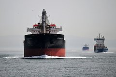 В Турции отбуксировали второй следовавший в Россию танкер
