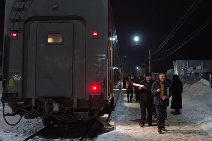 Россиянина с пятилетней дочкой выгнали из поезда в 26-градусный мороз