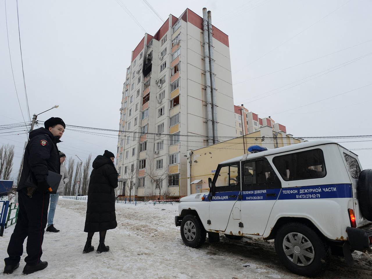 Жительница Воронежа рассказала о первых минутах после падения обломков  дрона ВСУ: Общество: Россия: Lenta.ru