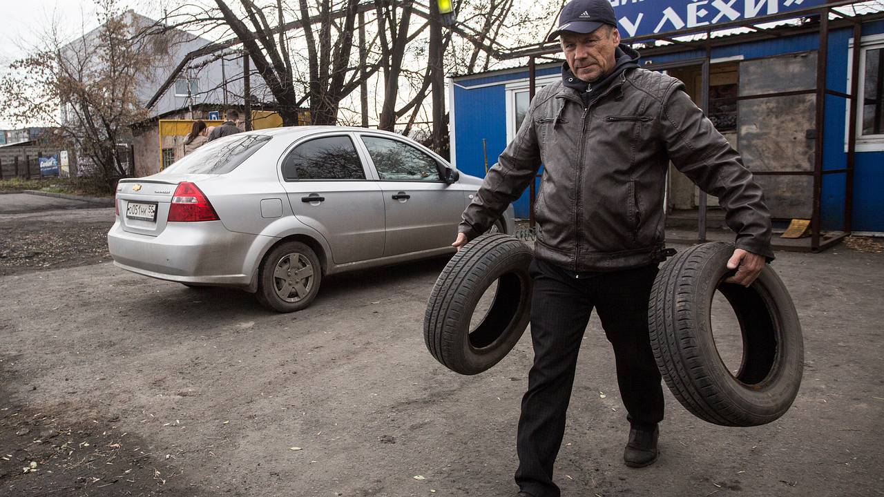 Замена прав в 2024 году: кому продлят по истечении срока, новые правила  экзамена: Политика: Россия: Lenta.ru