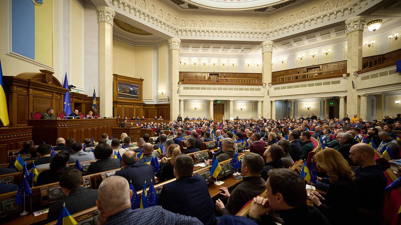 Рада утвердила новый кабинет министров и рассмотрела первые законопроекты нового созыва — хроника