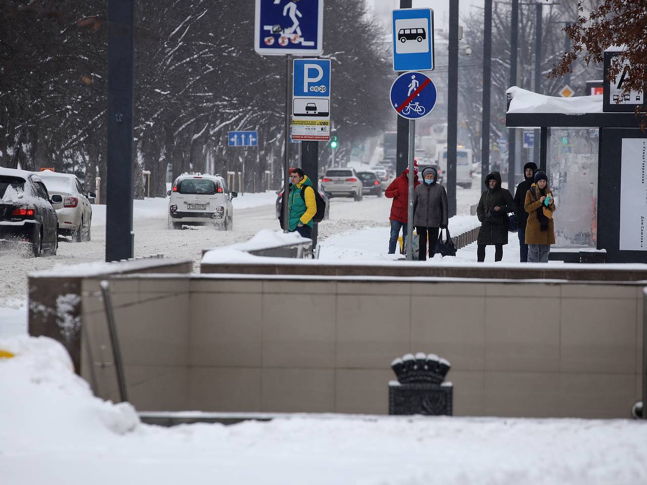 В России водитель высадил ребенка с ДЦП посреди трассы в километре от  остановки: Общество: Россия: Lenta.ru