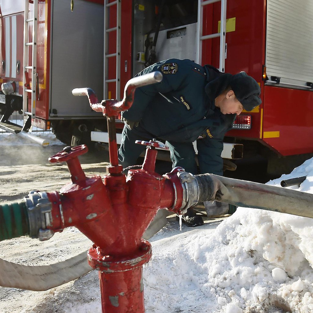 Выполним план. Никем не выполненная работа. Так нравится мужское я сказал. Работа перейди на федота. Советские плакаты.
