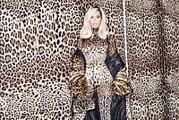 Леопардовая одежда стала главным символом женской сексуальности почти сто лет назад. Как она захватила мир?