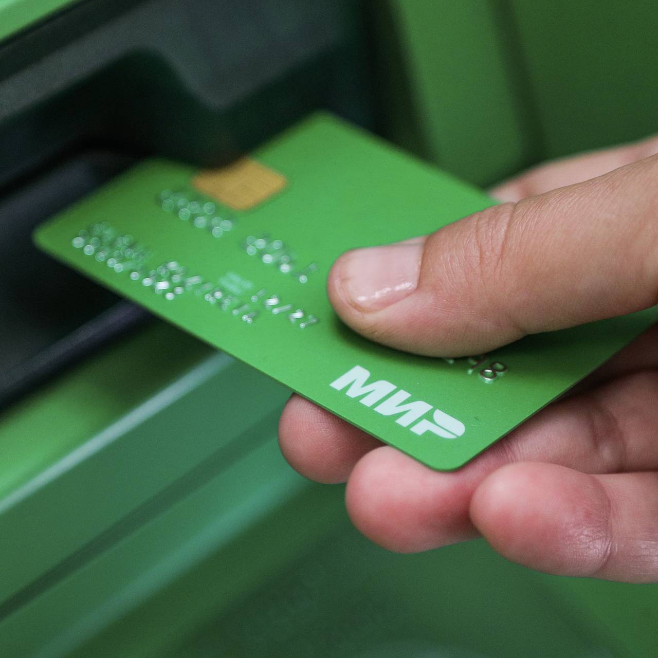 открой главную карту. сбербанк онлайн карта. дебетовая карта. банковская карта ренессанс. дебетовая и кредитная карта отличия.