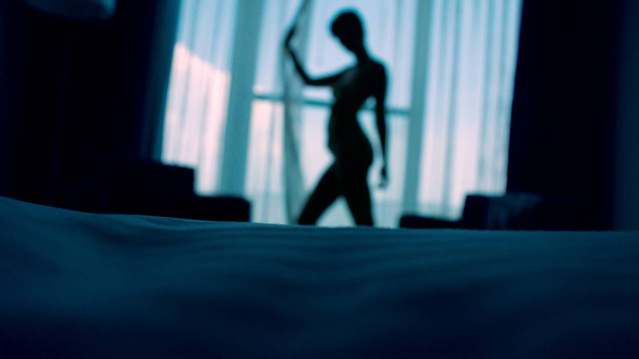 Любительское порно: Жена согласилась на секс втроём ради меня