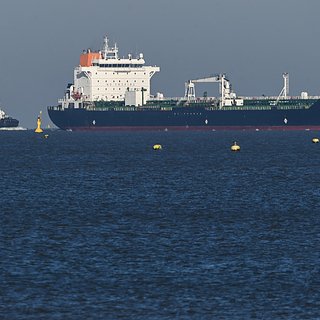 Поставки нефтепродуктов из России в одну страну взлетели