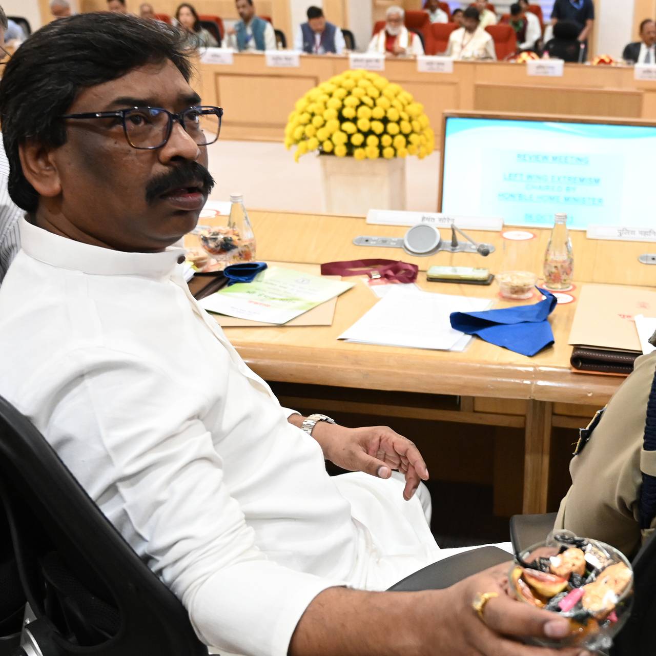 Стань индусом. Индийская диаспора. Как выглядит человек с самой высокой статей в индии. Стань индусом. Население индии 2023.