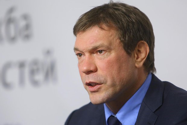 Олег Царев