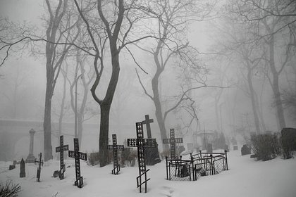 Обмороженного россиянина нашли в лесу возле кладбища