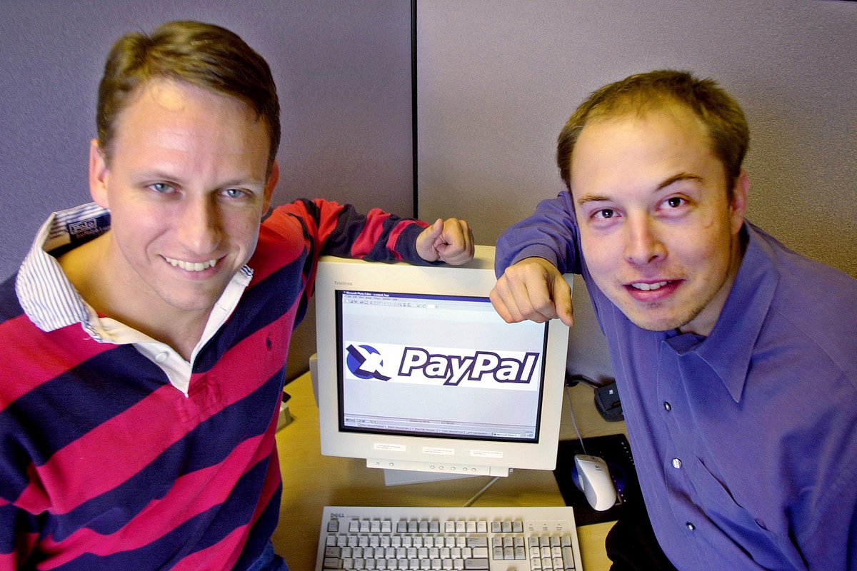 Питер Тиль (слева) и Илон Маск сделали состояние на платежной системе PayPal