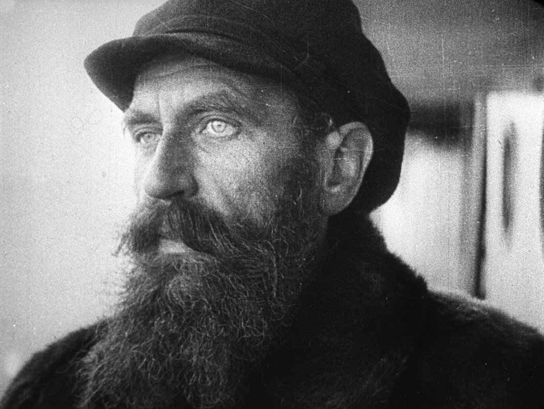 Отто Юльевич Шмидт (1891-1956), исследователь Севера, руководитель арктической экспедиции на ледоколе «Челюскин»