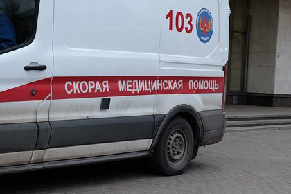 В российском городе «Газель» протаранила автобусную остановку