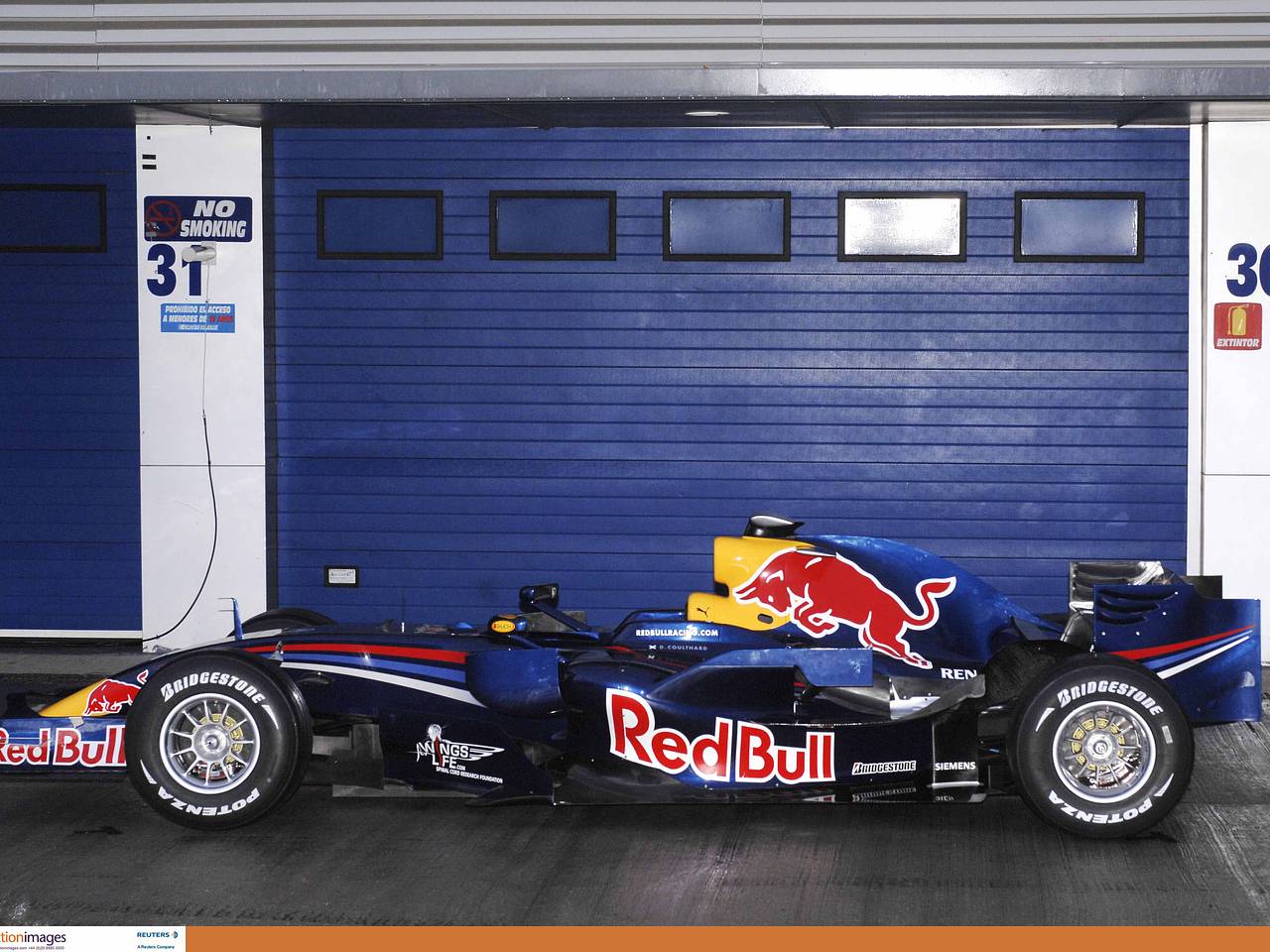 Red Bull начала расследование в отношении главы команды: Авто: Спорт:  Lenta.ru