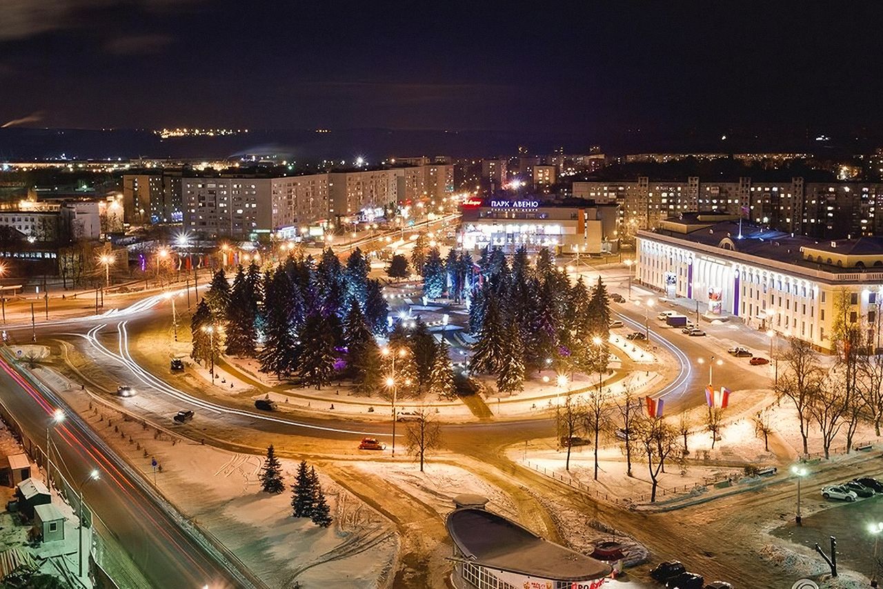 Цветы в автозаводском районе нижнего новгорода. Центр автозавода Нижний Новгород.