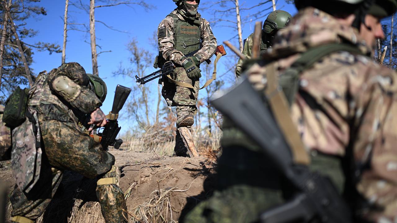 Военная пенсия в 2024 году: когда и на сколько повысится, кому положена:  Социальная сфера: Экономика: Lenta.ru