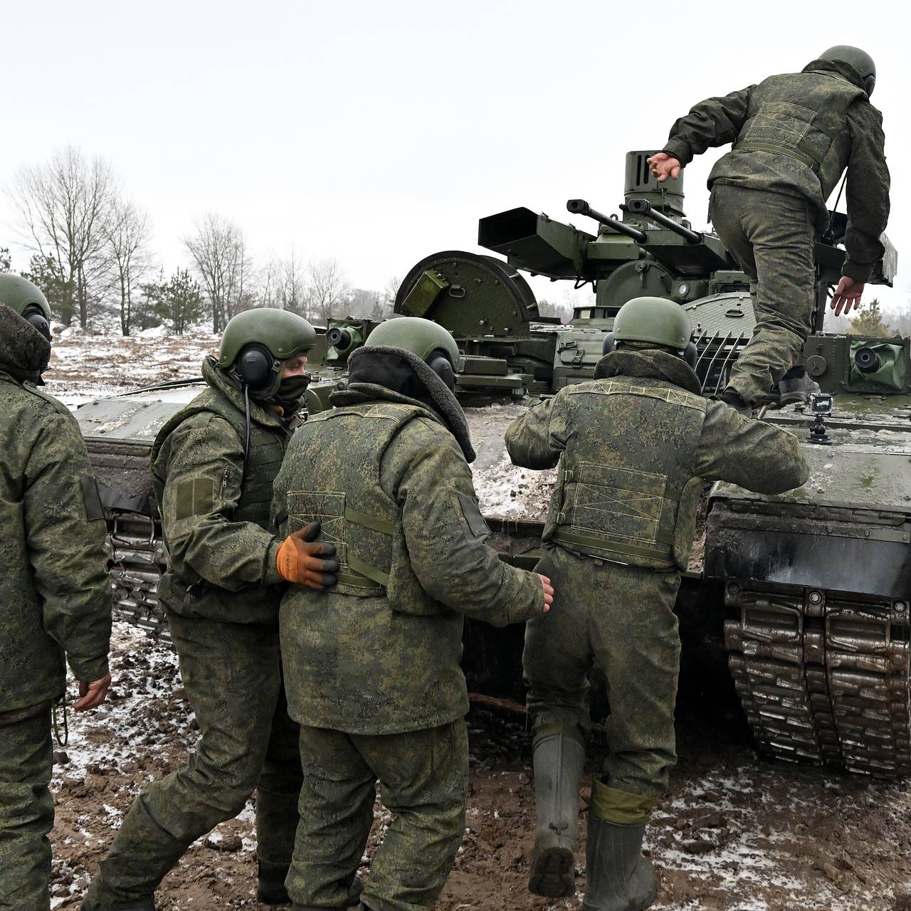 В ДНР рассказали о возгласах «русские не сдаются» от солдат ВСУ: Украина:  Бывший СССР: Lenta.ru