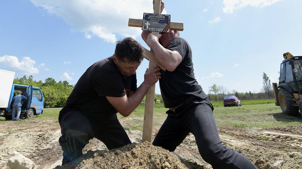 Цинковый гроб: можно ли вскрывать, почему запрещают: Общество: Россия:  Lenta.ru