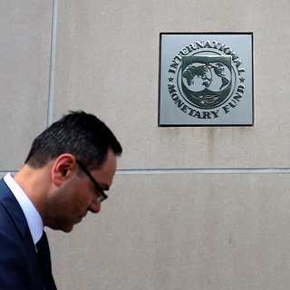 В МВФ заявили о резком усилении долгового бремени в мире