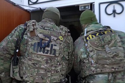 Задержание похищавших топливо у РЖД россиян попало на видео