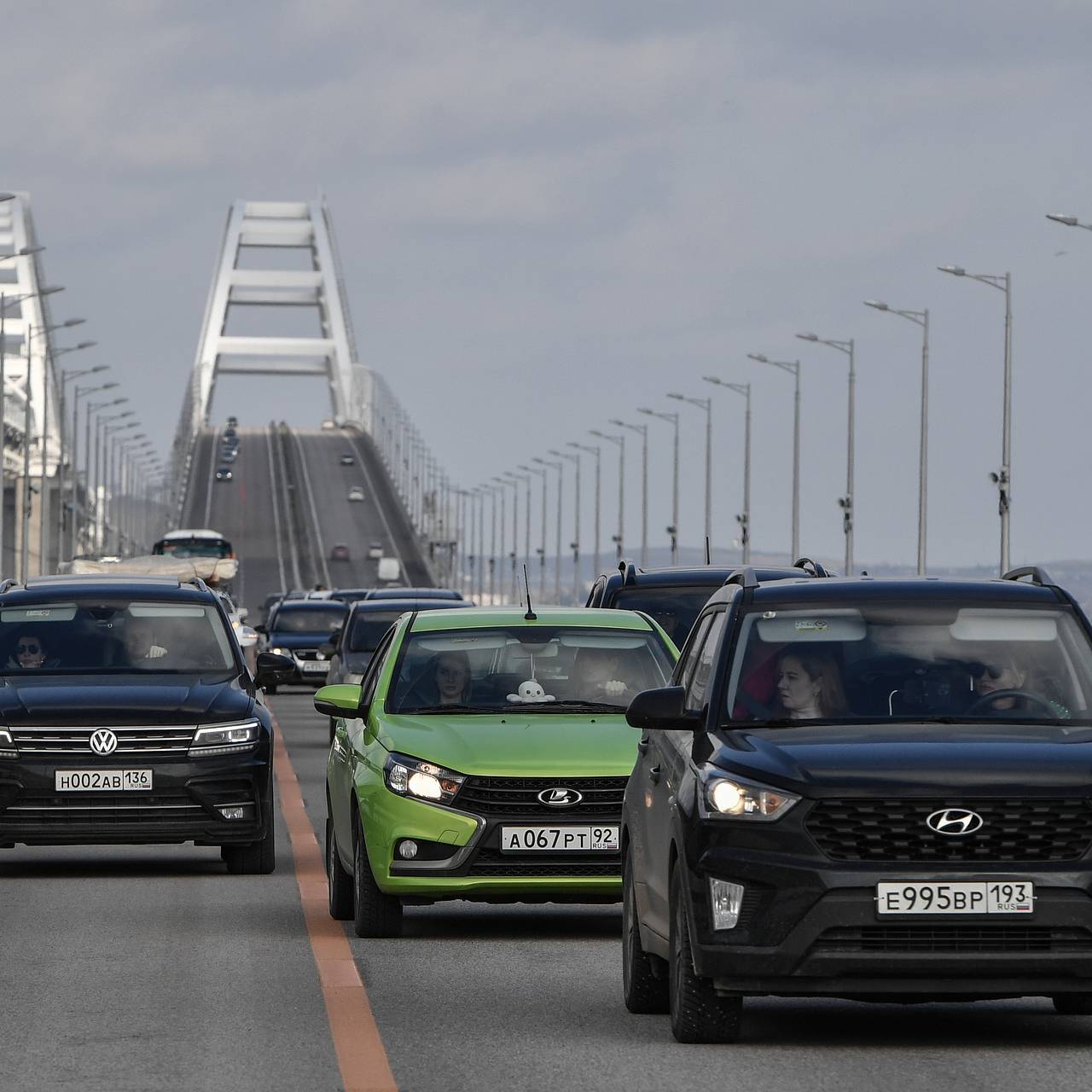 Крымский мост вновь открыли спустя 25 минут