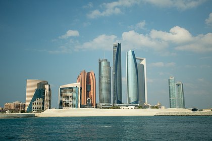 Крупные банки ОАЭ ограничили расчеты с Москвой и закрыли счета россиян
