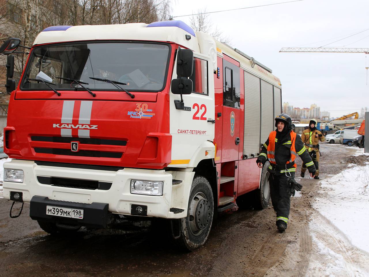 В Ленобласти при пожаре в здании взорвался газовый баллон: Общество:  Россия: Lenta.ru