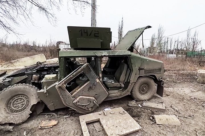 Поврежденная военная техника в Авдеевке, 19 февраля 2024 года