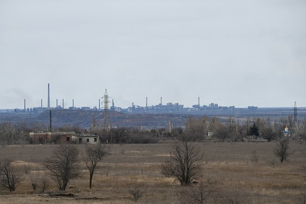 Вид на Авдеевский коксохимический завод