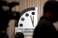 Что такое часы Судного дня? Сколько секунд до ядерной полуночи показывает стрелка в 2024 году