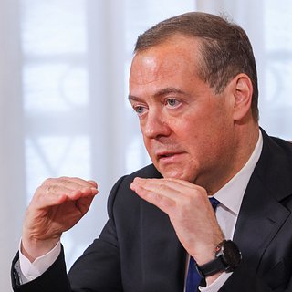 Медведев рассказал о 1500-процентном росте производства вооружений