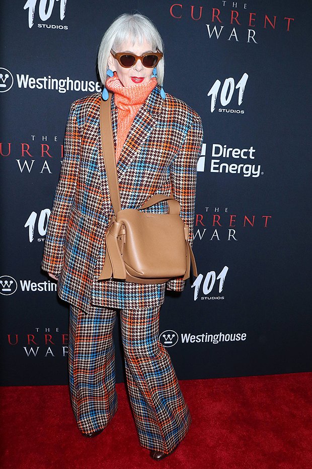 Лин Слейтер на премьере фильма «Война токов» в Нью-Йорке в 2019 году
