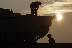 Российские танкисты уничтожили первую машину на шасси танка M1 Abrams