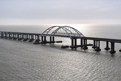 Движение транспорта по Крымскому мосту временно перекрыли