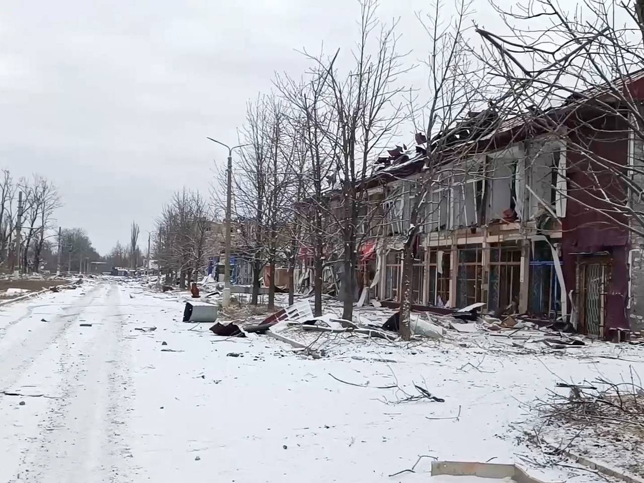 В Донецке многоквартирные дома получили повреждения при обстреле ВСУ:  Политика: Россия: Lenta.ru