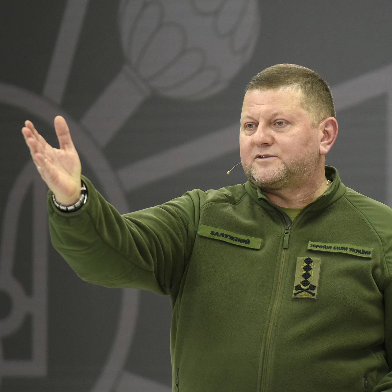 оценка 6 в дневнике. стихи про сердце. 4 километра это сколько. загадка мы ходим ночью. часы бьют каждый час.