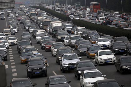 Китай сократил ввоз импортных автомобилей