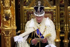 Власти Британии готовятся к смерти короля Карла III. Что известно о его здоровье и кто может стать новым монархом?