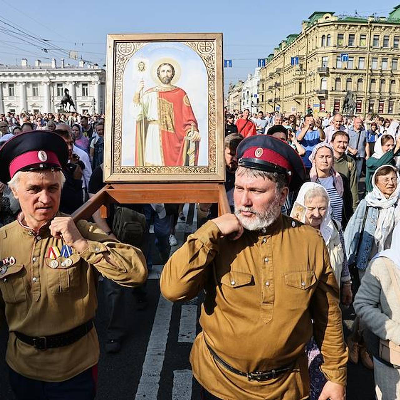 В России священник предложил внедрить среди подростков кольца целомудрия:  Общество: Россия: Lenta.ru