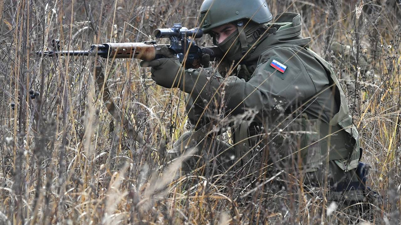 Российские военные отобрали у полицейских оружие и попали под следствие:  Следствие и суд: Силовые структуры: Lenta.ru