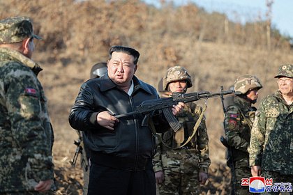 Ким Чен Ын лично провел военные учения против США и Южной Кореи