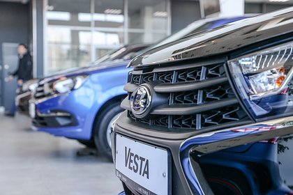 «АвтоВАЗ» назвал дату начала продаж Lada Vesta с автоматической коробкой