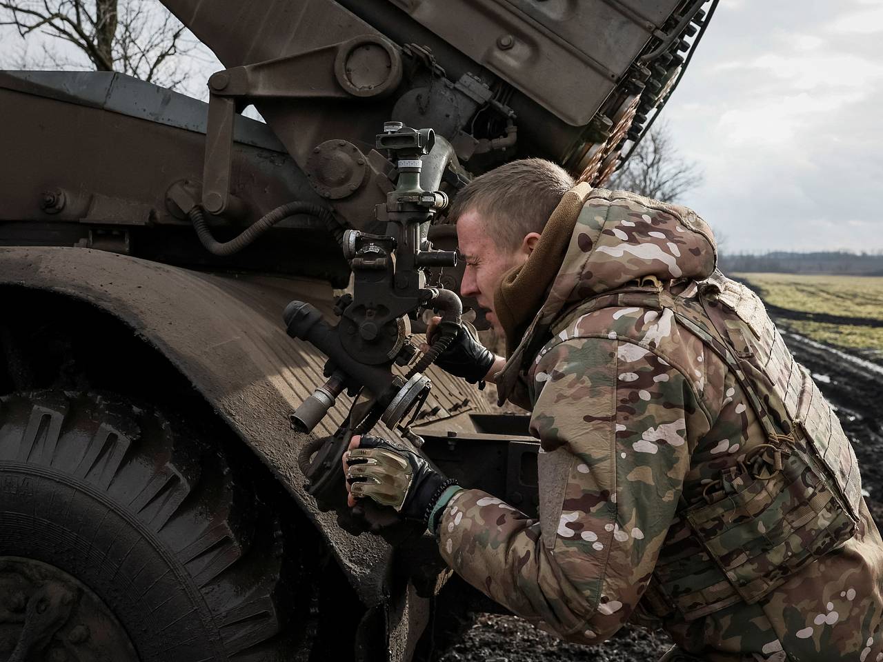 Переговоры Украины и Казахстана: покупка военной техники РФ, что могут  передать Киеву: Украина: Бывший СССР: Lenta.ru