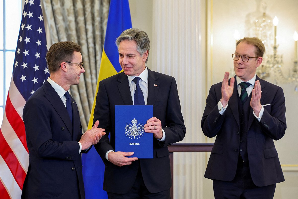 Госсекретарь США Энтони Блинкен с премьер-министром Швеции У. Кристерссоном и главой МИД Т. Биллстремом