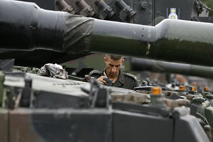 Польша приостановила участие в договоре о вооруженных силах в Европе