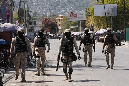 Банды атаковали дворец президента Гаити