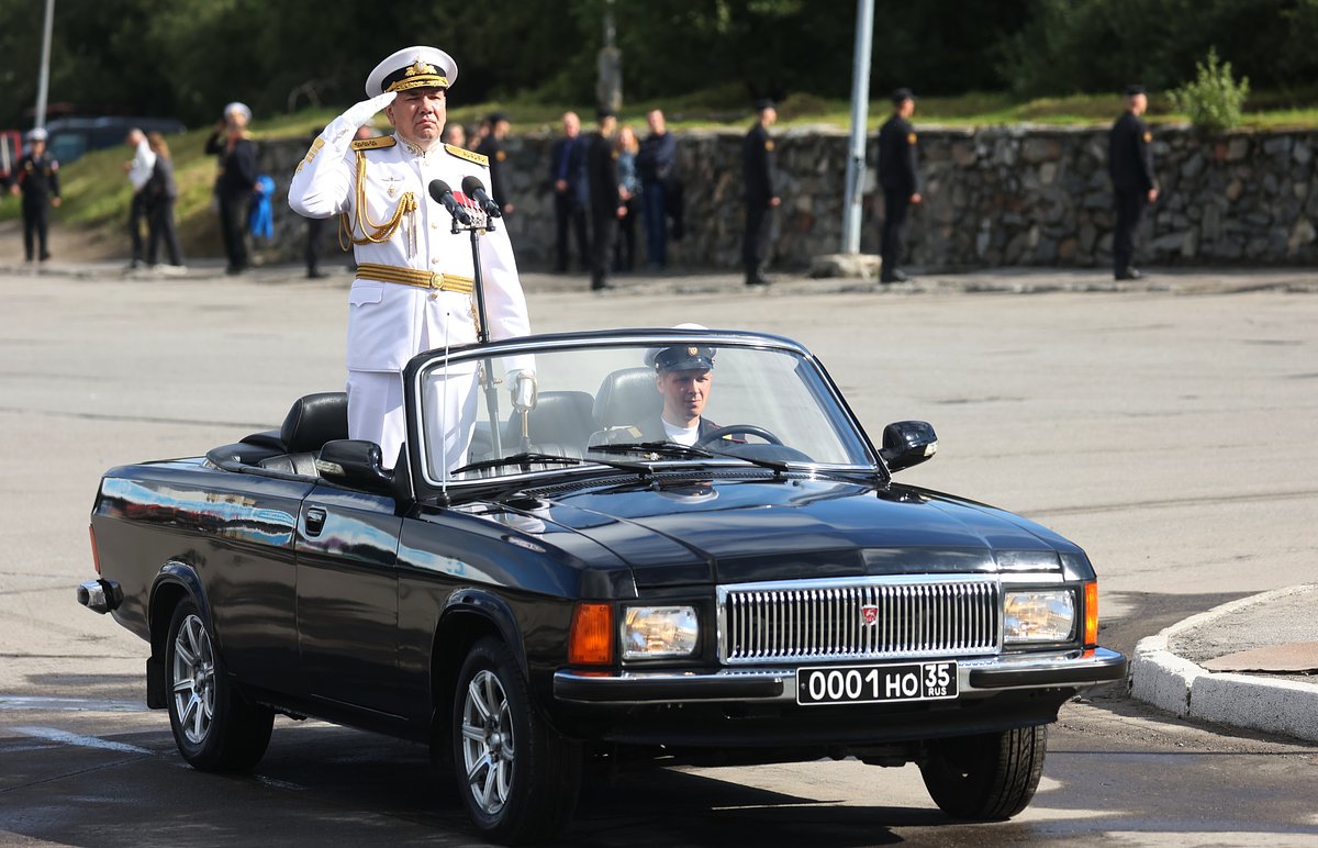 Герой России Александр Моисеев назначен новым врио главкома ВМФ России вместо Евменова. Чем известен адмирал?