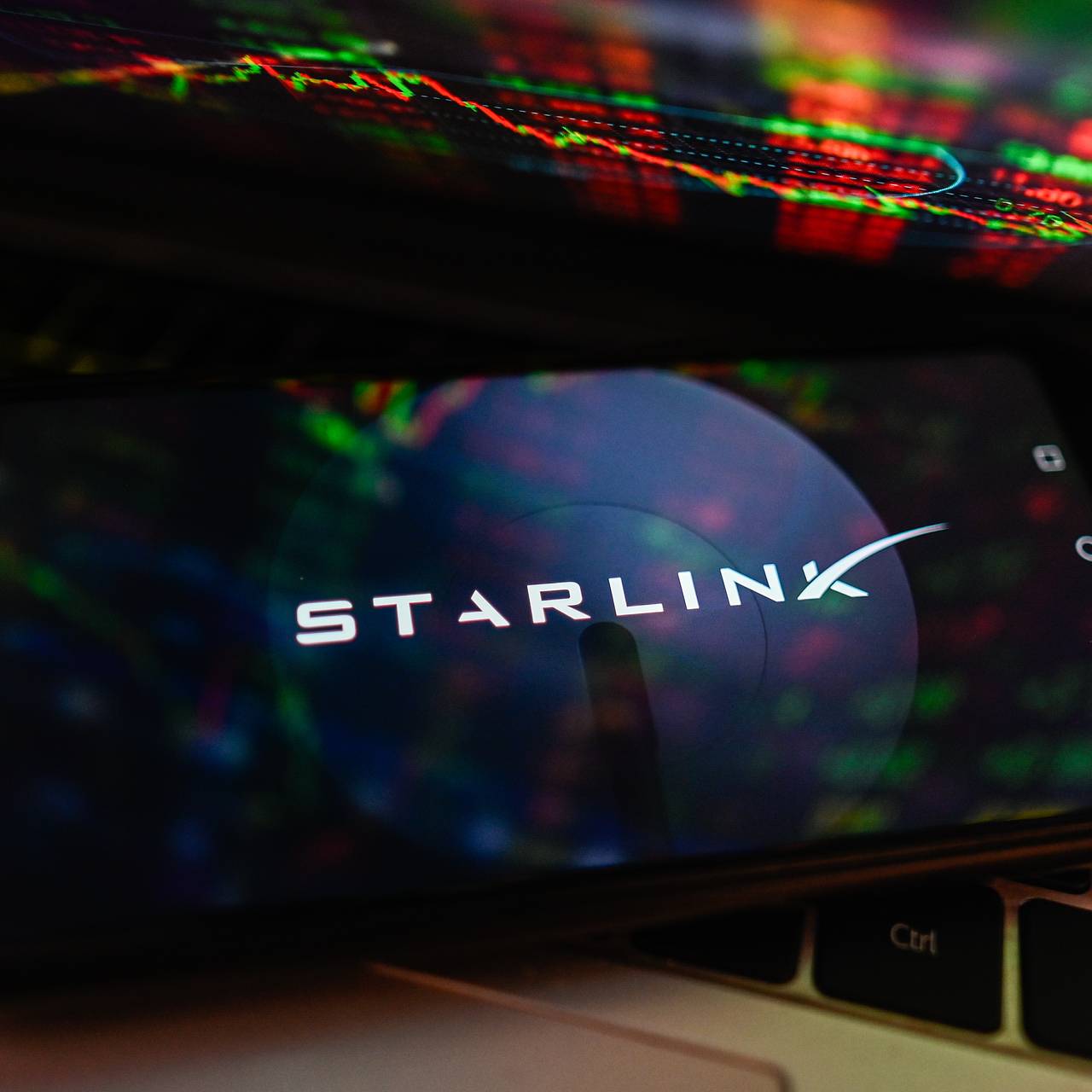 США разрешили Starlink работать в миллиметровом диапазоне волн: Космос:  Наука и техника: Lenta.ru